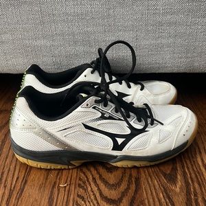 Mizuno Woman's Court Shoes